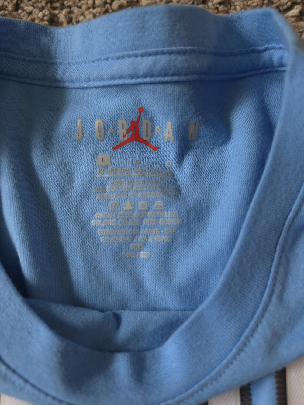 Air Jordan Short Sleeve Graphic T-Shirt Youth Large Blue Activewear Athleisure - Picture 4 of 6